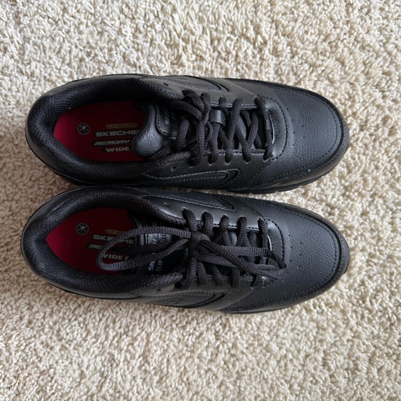 Skechers Women's Black Leather Sneakers - Picture 1 of 7